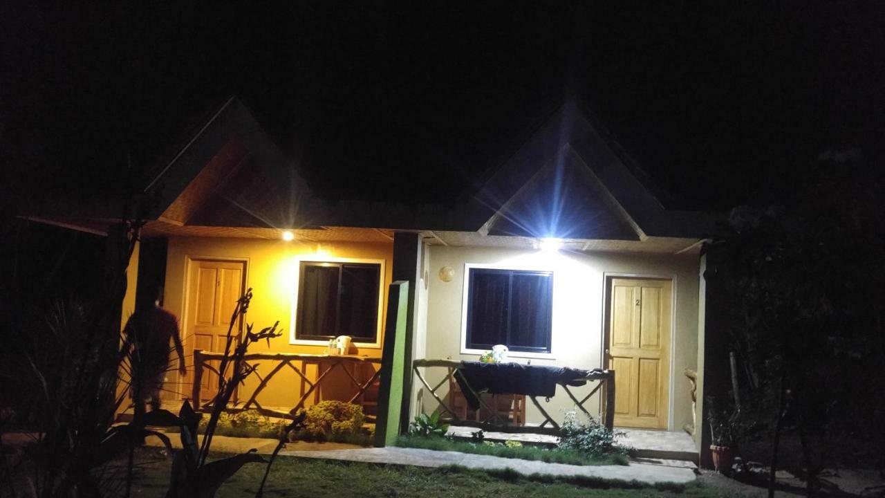 Miki'S Guest House Siquijor Esterno foto